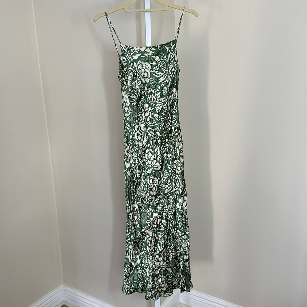 Zara Green and White Floral Midi Dress